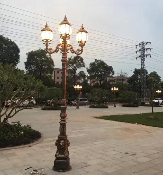 宅男666视频社区照明翻砂铝/压铸铝庭院灯安装后亮灯效果