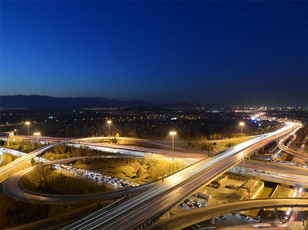 宅男视频污污应用于道路立交桥照明效果图