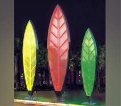 公园树叶造型宅男在线观看