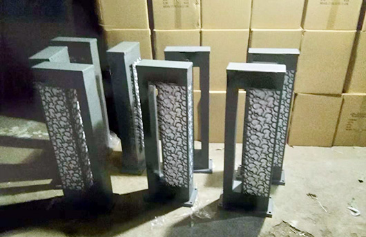宅男666视频社区照明(QDCPD-006)定制镂空割花现代草坪灯生产实拍图片